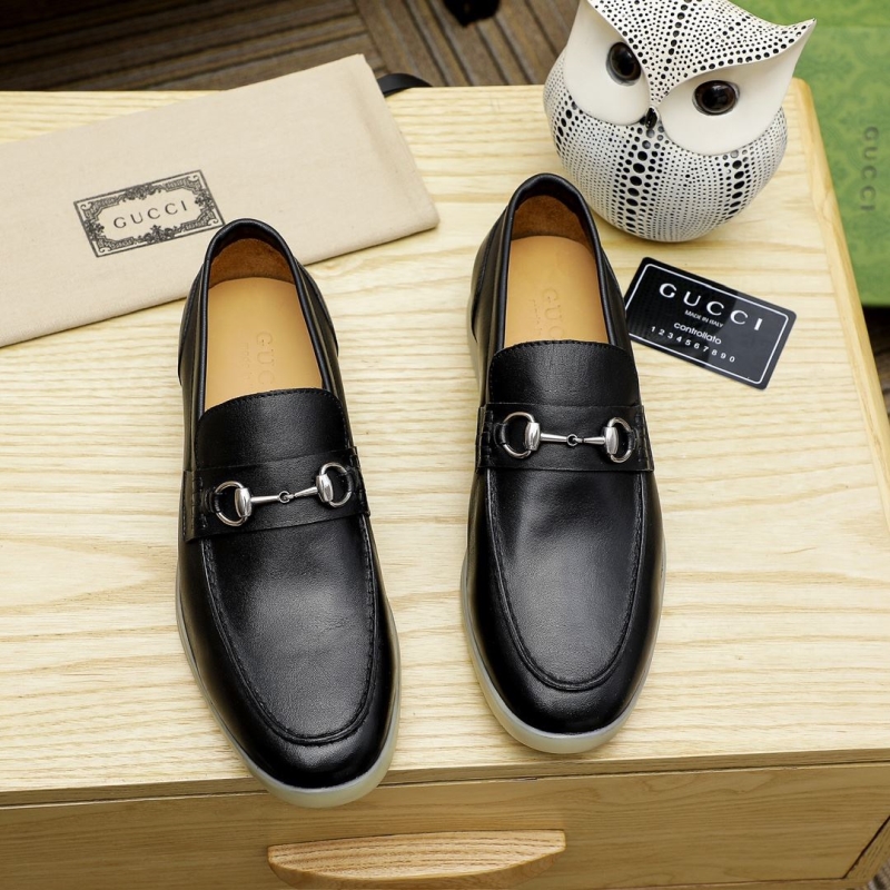 G*u*i leather shoes